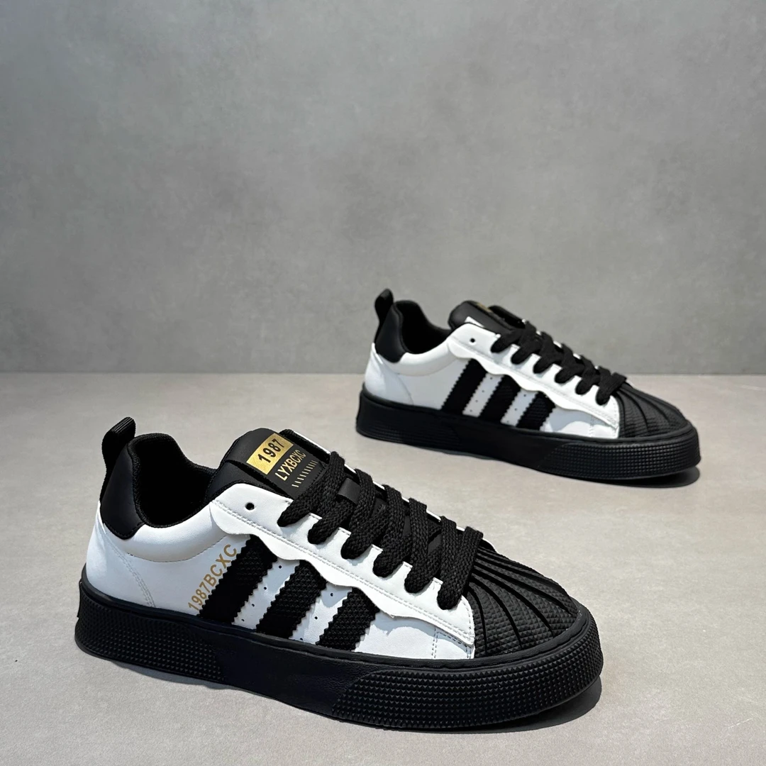 潮牌贝壳头三道杠板鞋2024年新款舒适皮面软底网红爆款时尚休闲鞋