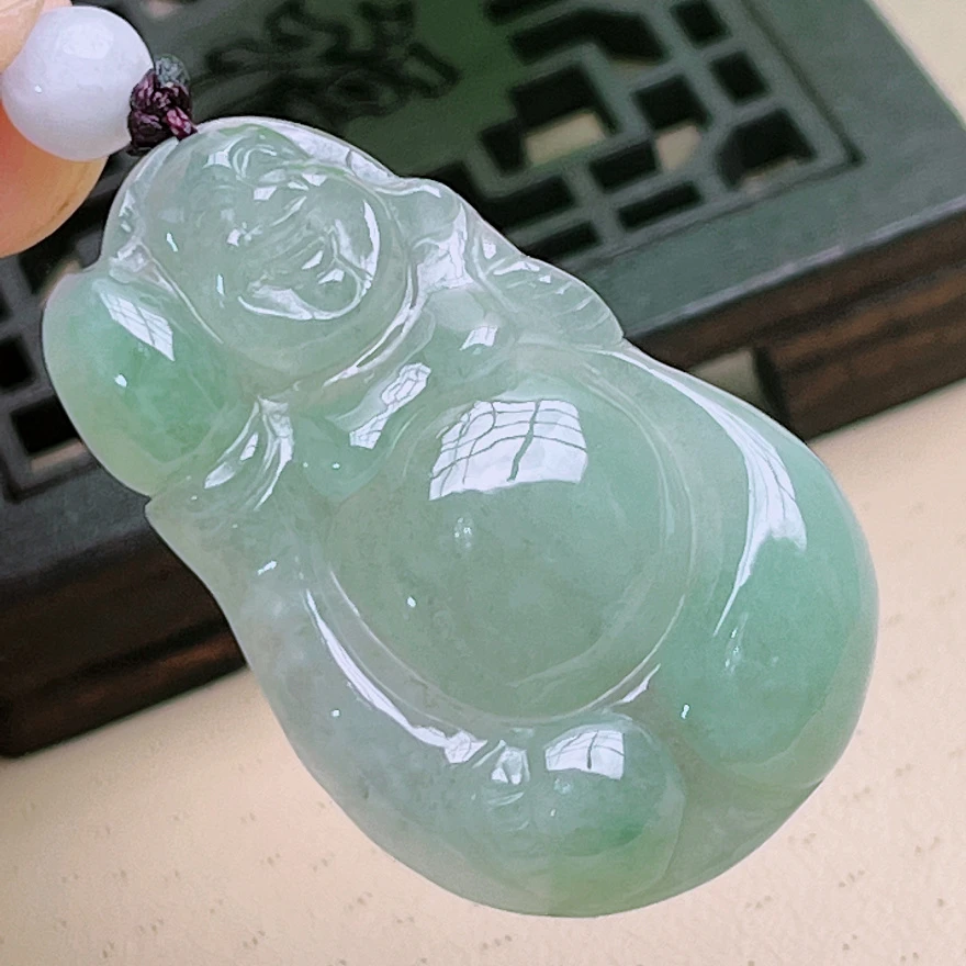缅甸时尚玉器正品天然A货翡翠飘花飘绿女士浅绿佛公吊坠