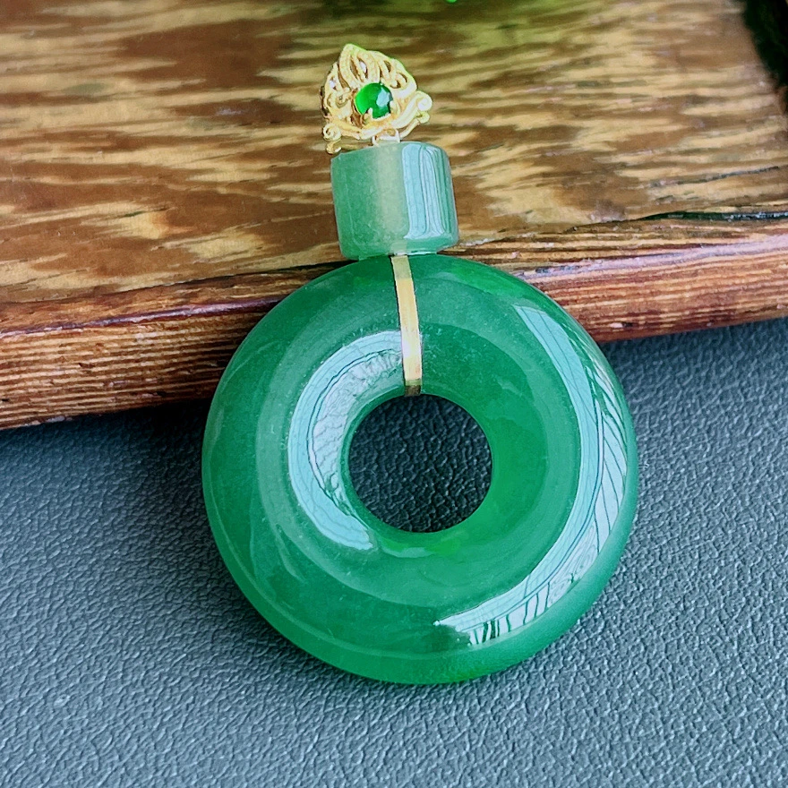 时尚百搭缅甸精美玉器正品天然A货翡翠冰绿平安扣吊坠