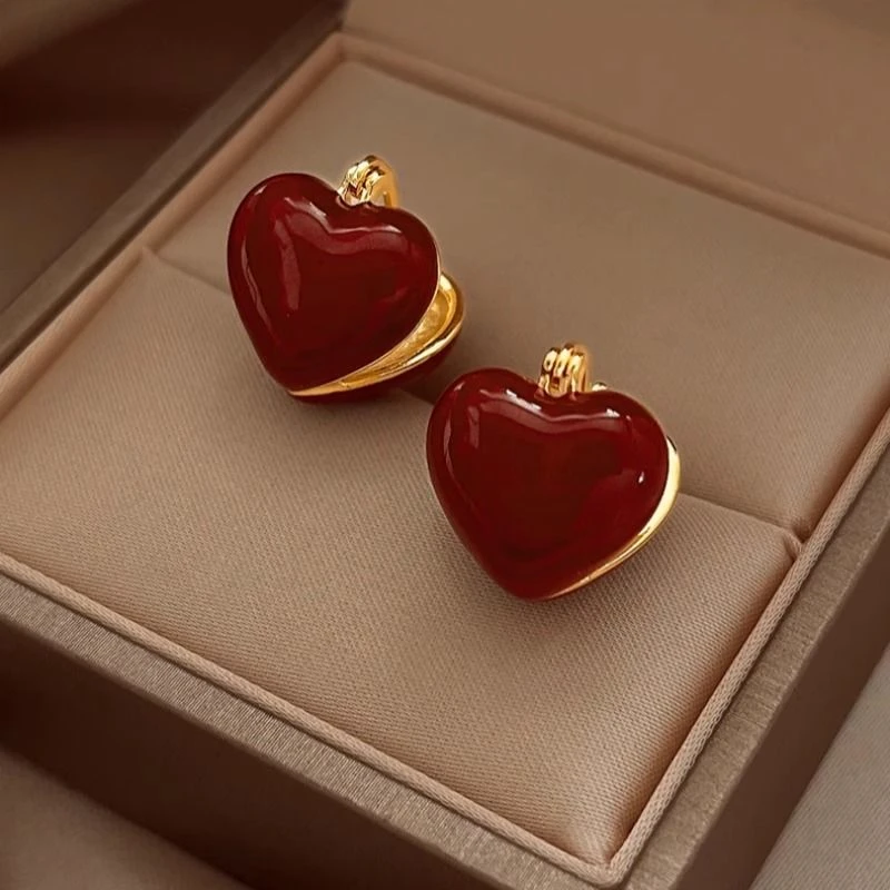 2023新款复古港风耳钉酒红色双面爱心耳环轻奢秋冬耳扣