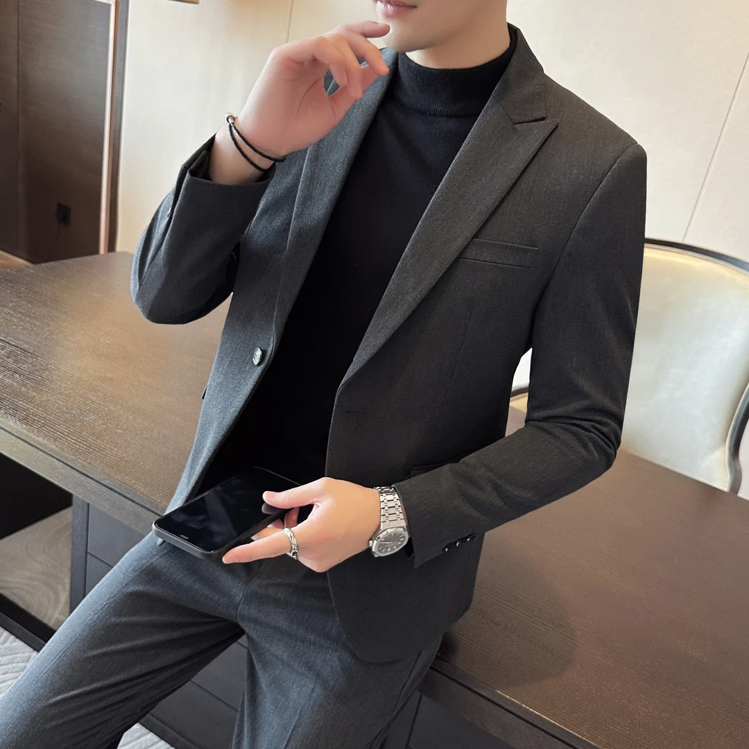 秋冬季韩版男士修身外套男西装潮流休闲商务单件西服男戗驳领帅气
