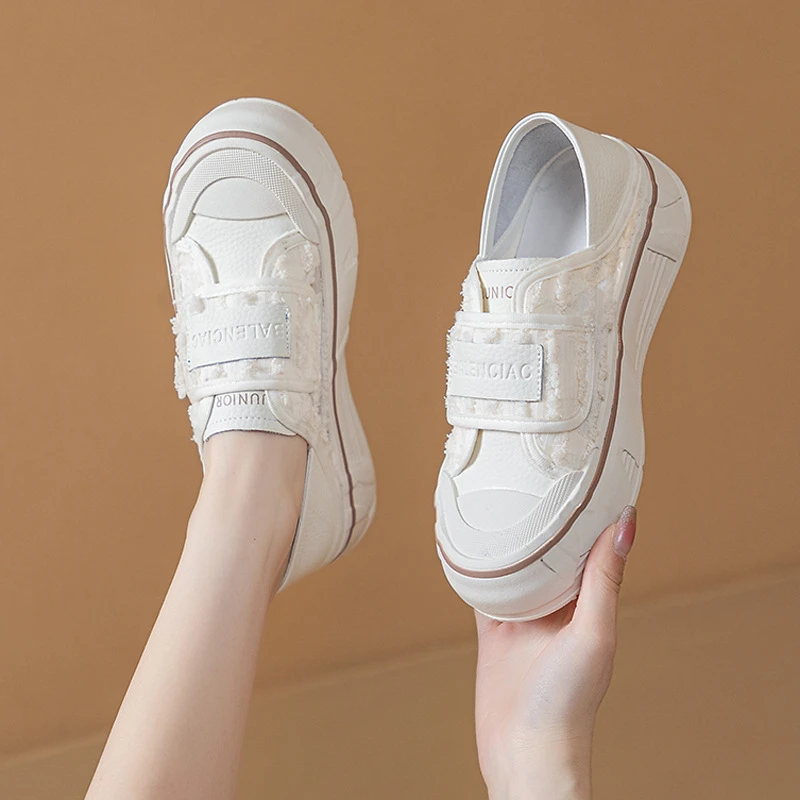 大码女鞋41-43蕾丝透气网纱夏季薄款魔术贴小香风时尚百搭面包鞋