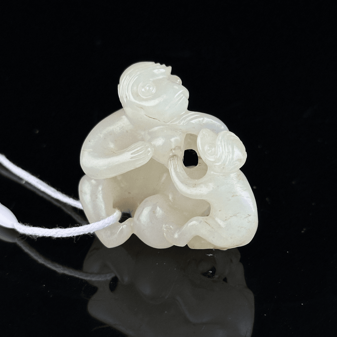 清和田玉灵猴献寿把件 YQ071806*【上海兰馨】