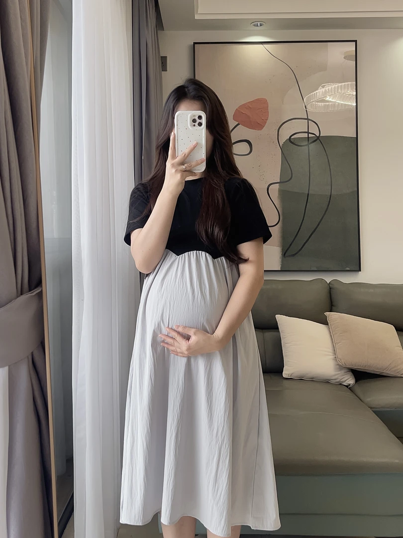 孕妇装夏季2024新款时尚潮妈法式宽松拼接中长款短袖孕妇连衣裙女