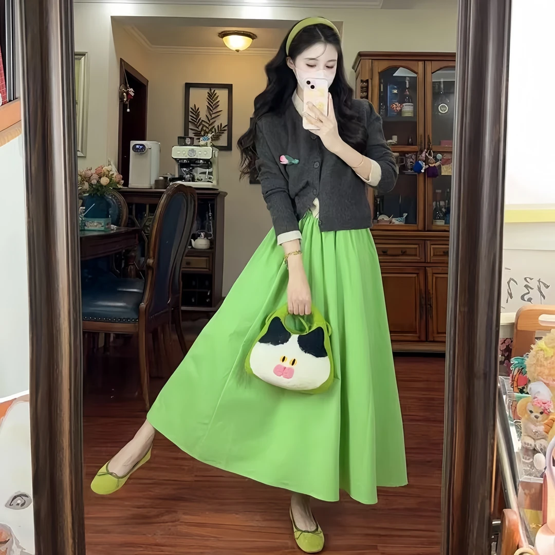 初秋减龄一整套穿搭设计感小众假两件毛衣绿色半身裙两件套装新款