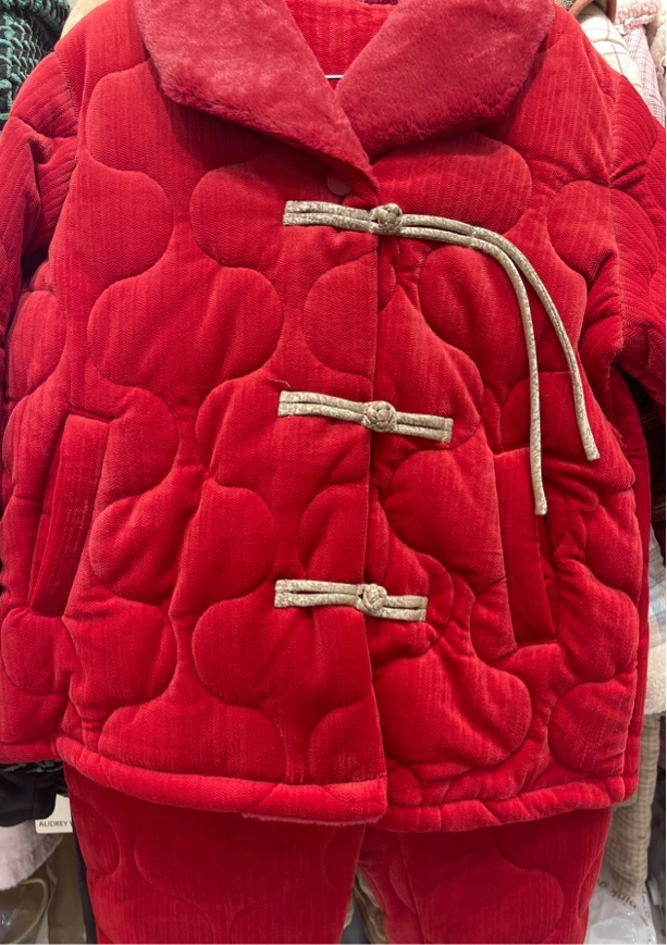 妮可雅加厚夹棉盘扣可外出家居服