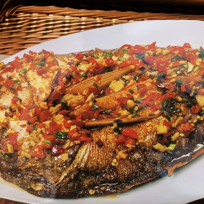 手撕腊鲢鱼 香辣味 整条鱼