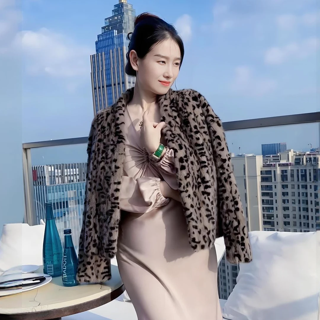 诺谰 2025新款冬季女士水貂毛豹纹大衣时尚百搭气质裘皮短款外套