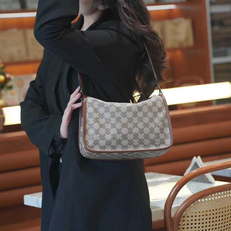 迪兰奇包包女款爆款2025新款通勤女包斜挎包大容量百搭潮流便携包