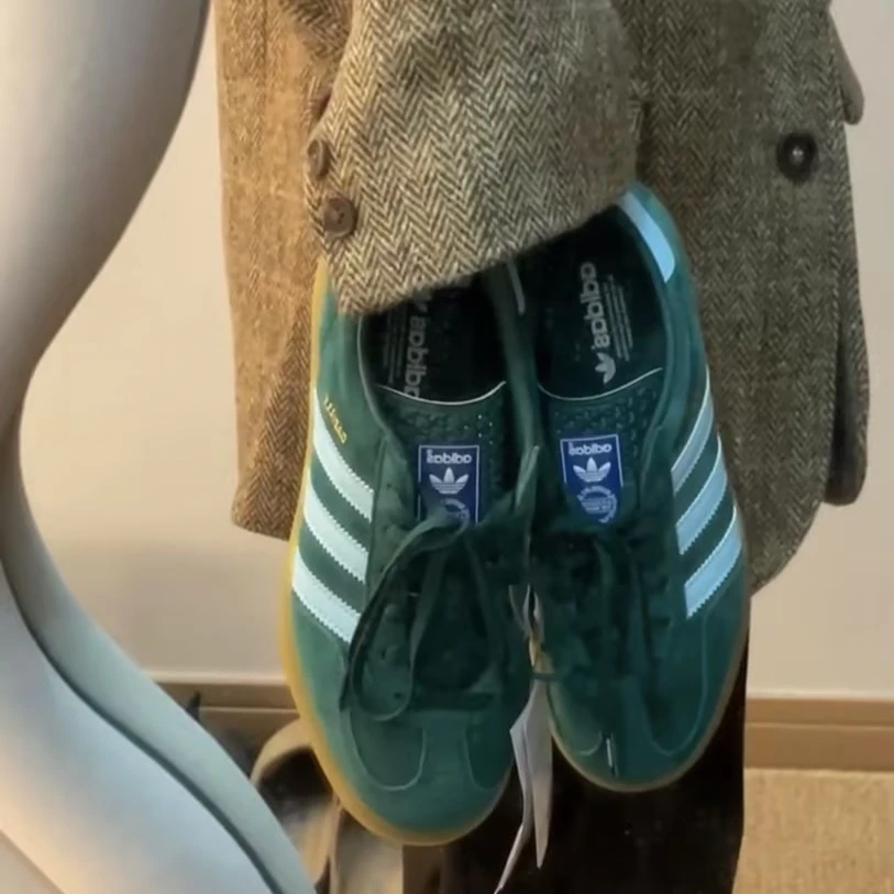 adidas/阿迪达斯/【壹方城AD】轻便耐磨防滑低帮板鞋IG9979
