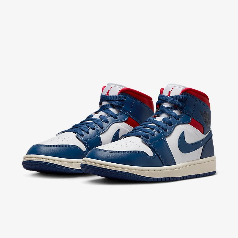 Nike/耐克店铺/女子AJ1白蓝红时尚休闲复古中帮篮球鞋 BQ6472-146