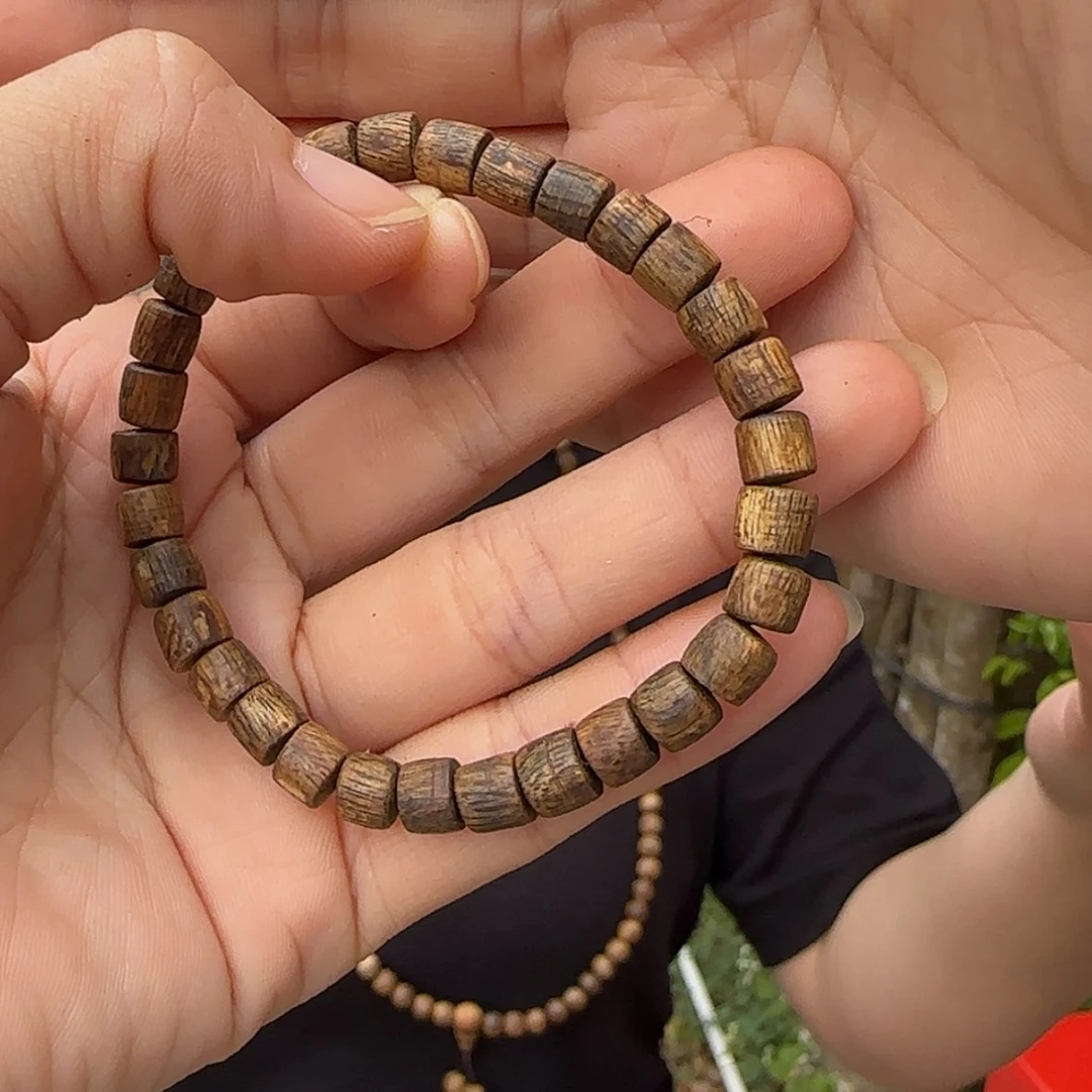 【闪购商品】沉香手串乌身圆叶多样性发货一条