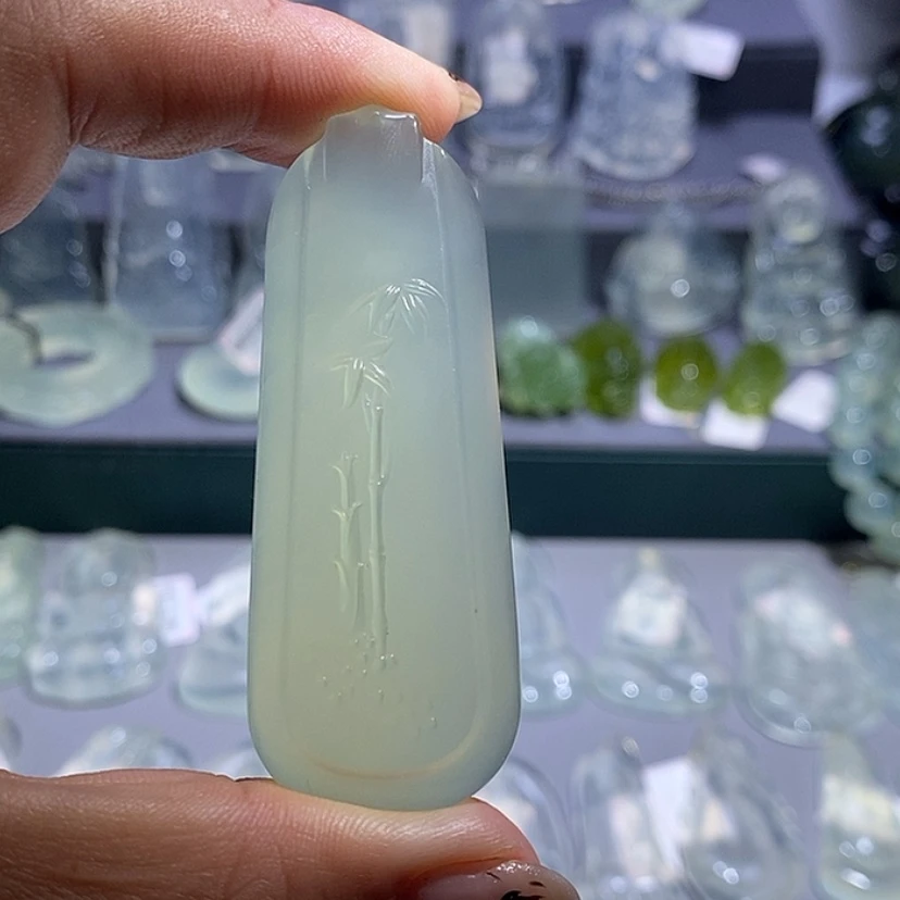 【闪购商品】岫玉颈饰未镶嵌竹节