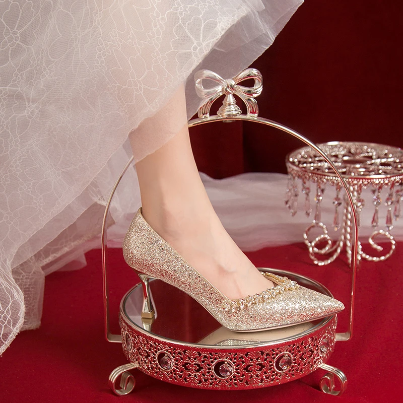 香槟色婚鞋女主婚纱亮片细跟夏秋新娘鞋尖头鞋法式高跟鞋源J709A