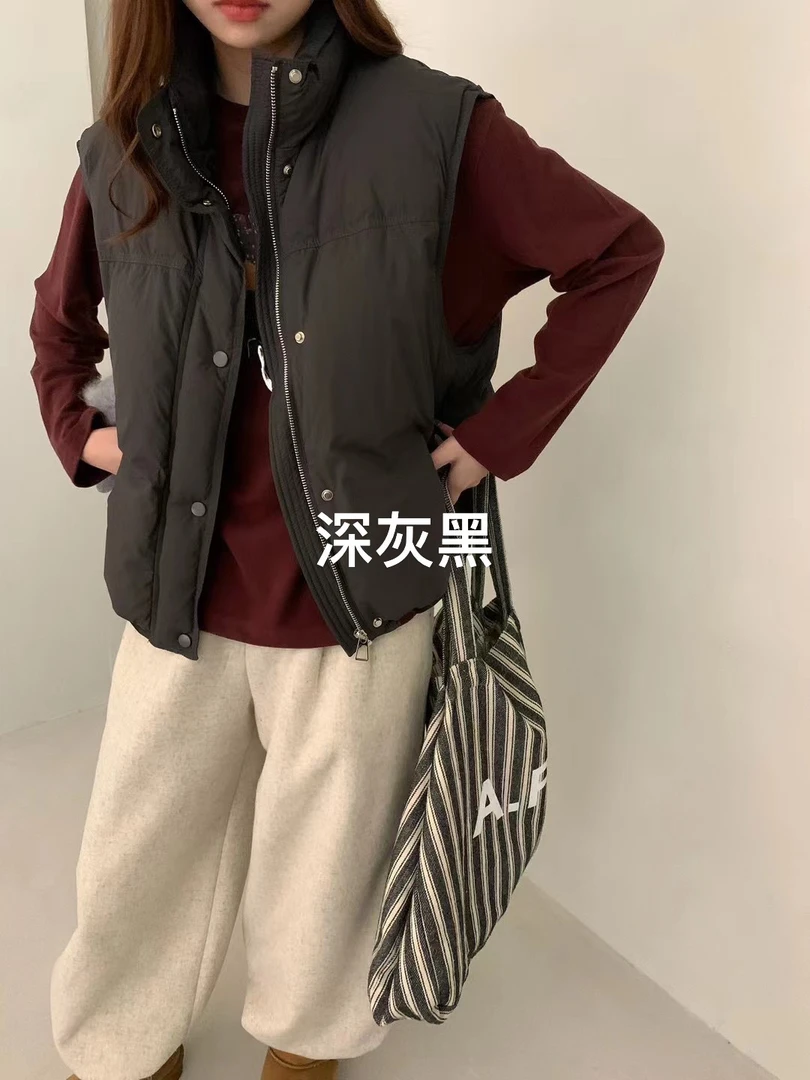 颜色超好看的白鸭绒马甲