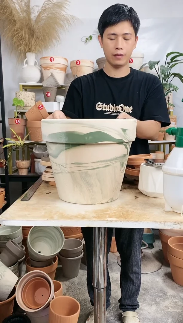 【闪购商品】红陶20CM以下35*30绿白陶 1盆无托