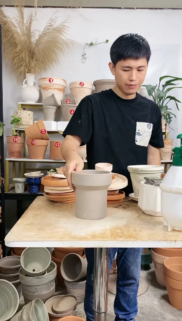 【闪购商品】红陶20CM以下15*17灰陶水管盆 1盆1托