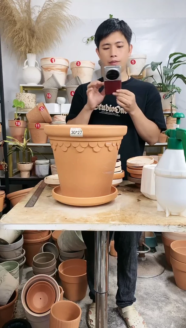 【闪购商品】红陶20CM以下30*27红陶浮雕巴洛克 1盆1托