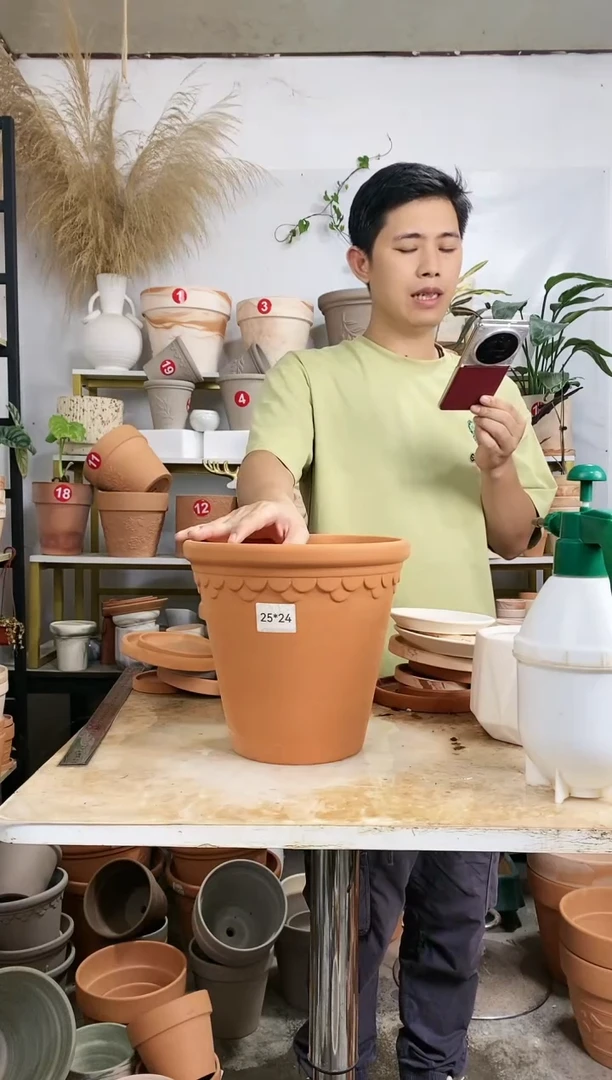【闪购商品】红陶20CM以下25*24红陶浮雕巴洛克 1盆无托