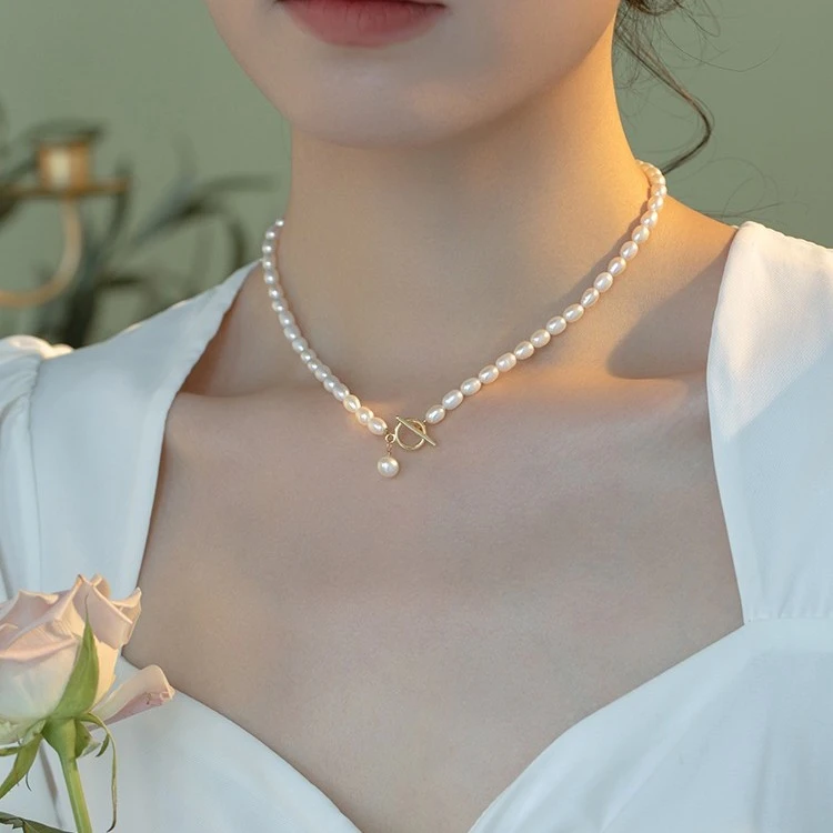 天然珍珠项链女ot扣小众设计高级感颈链优雅简约温柔设计感锁骨链