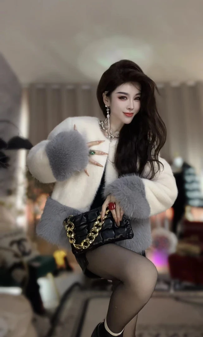 2024仿狐狸秋冬黑色名媛气质时尚韩版拼色外套加厚女短款小香风