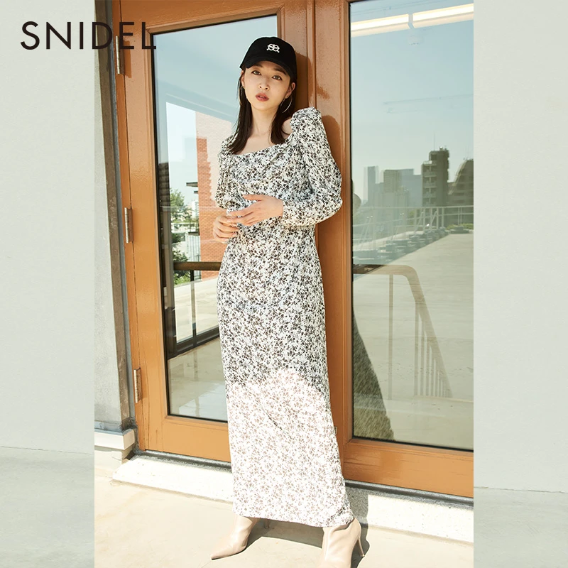 SNIDEL新品方领泡泡袖露背收腰系带印花连衣裙SWFO234116