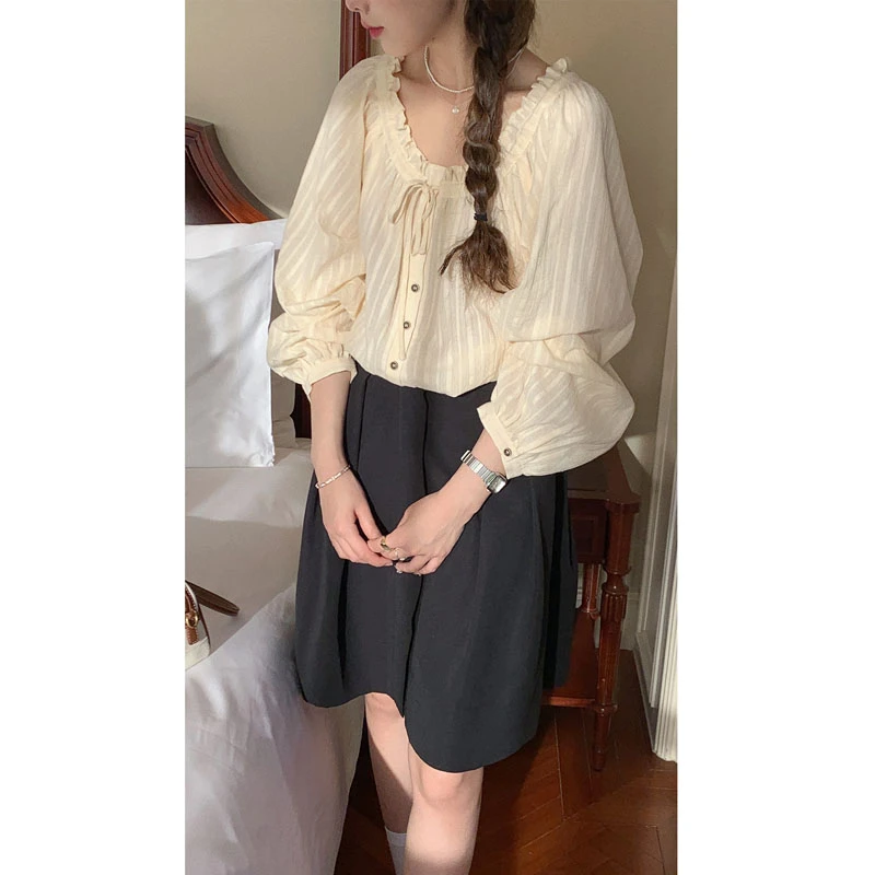 InoStudio气质甜美泡泡袖衬衫女法式高级感小衫设计感木耳边上衣