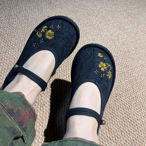 二囍古朴240514私人定制手工刺绣小黄花布鞋单鞋