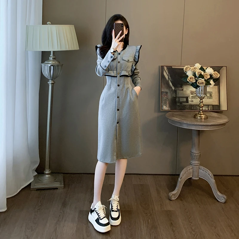 高级感气质休闲连衣裙女秋冬通勤法式小众设计感中长款收腰卫衣裙