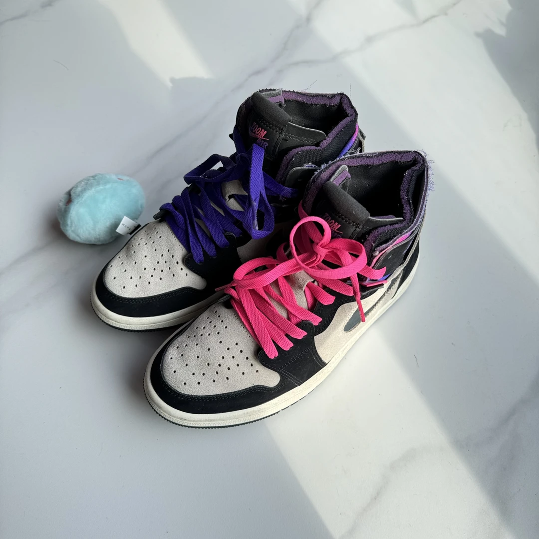 aj1 大巴黎 38码 二手正品实战篮球鞋，实拍图如下