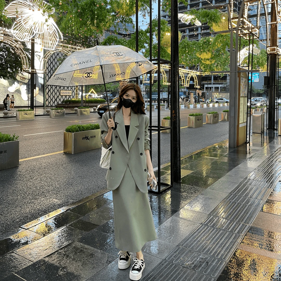 大码赫本风气质西装半身裙两件套女秋胖mm设计感显瘦炸街西服套装