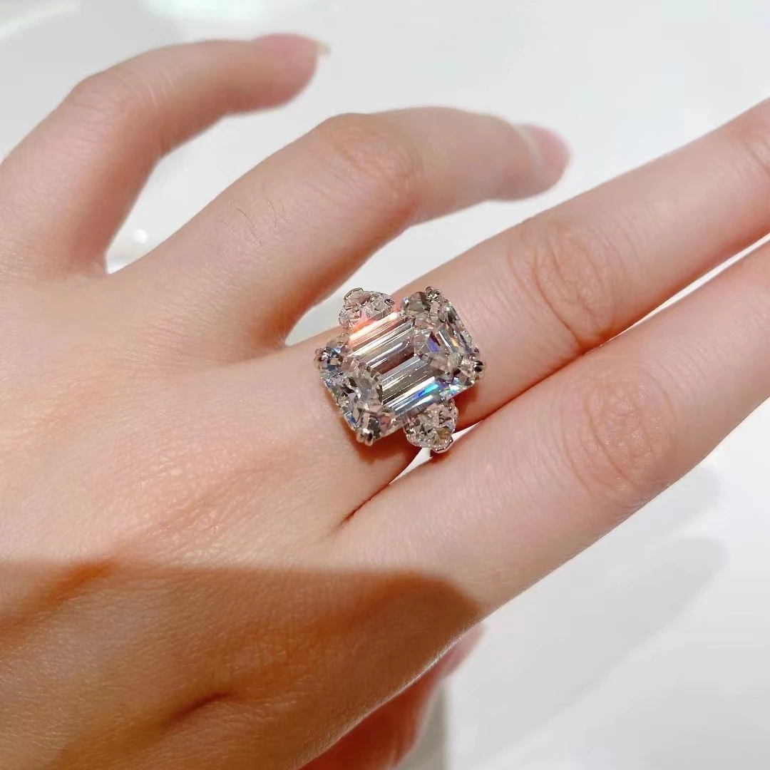 925银合成锆石戒指  M▪Y 轻奢气质时尚简约经典精致大冰糖戒指