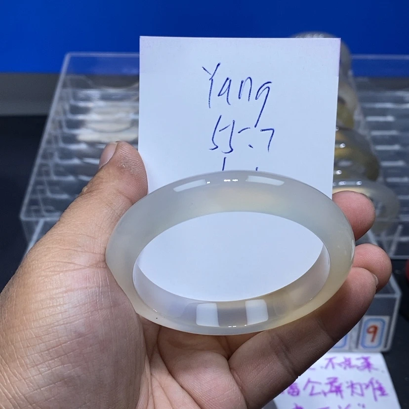 【闪购商品】玛瑙/玉髓手镯未镶嵌Y***.
