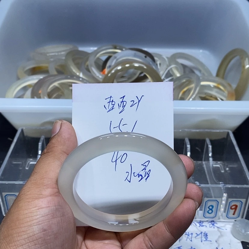 【闪购商品】玛瑙/玉髓手镯未镶嵌西***吖