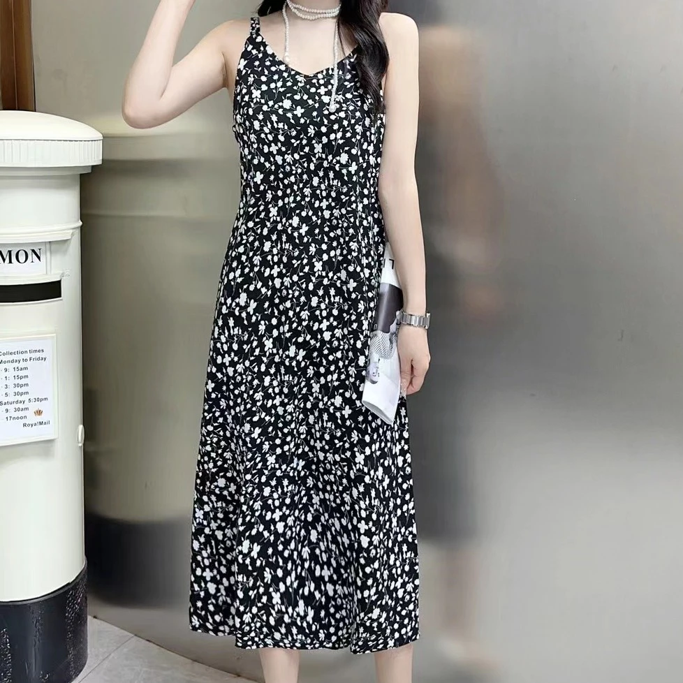 春天超显瘦连衣裙a字无袖吊带裙法式印花气质夏季时尚连衣裙小众