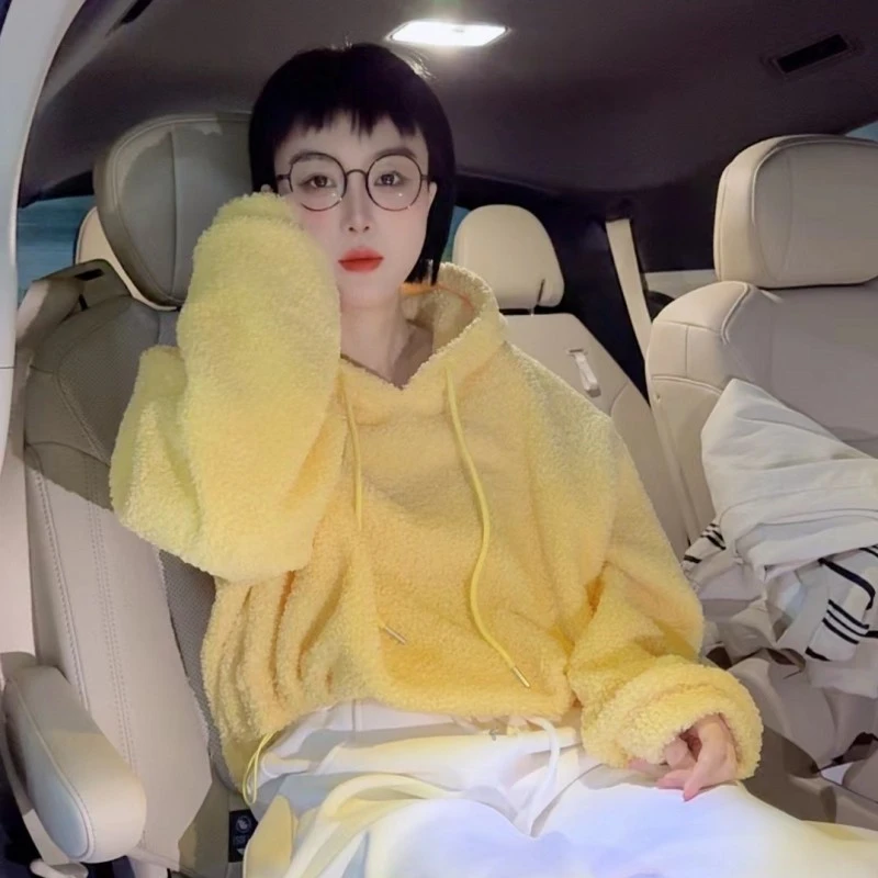 连帽粉色卫衣女士设计师时尚帽衫上衣1