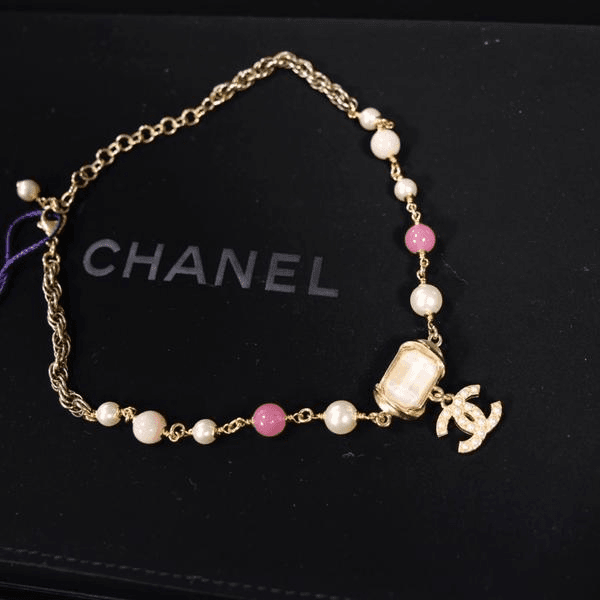 Chanel 粉色糖果珠珠项链