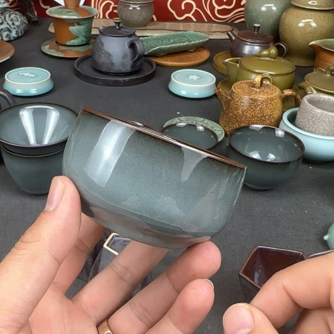【闪购商品】陶瓷杯山*