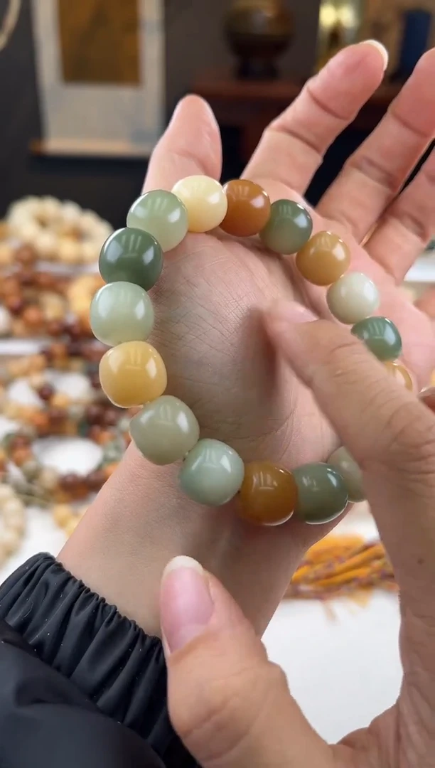 【闪购商品】菩提根/象牙果手串12*13干磨（484）