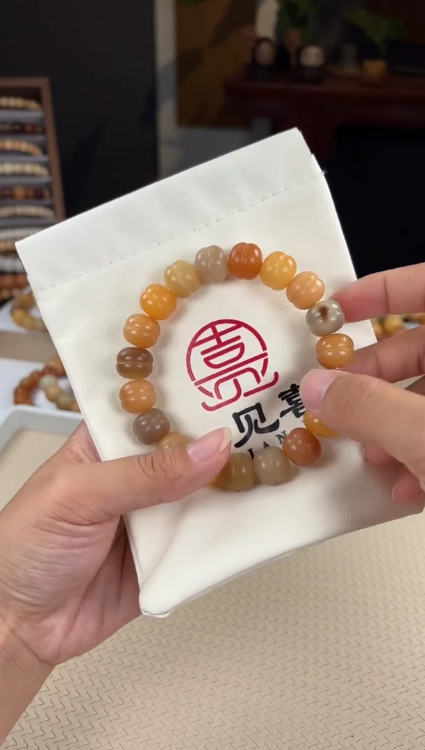 【闪购商品】菩提根/象牙果手串13蛋堡(231)