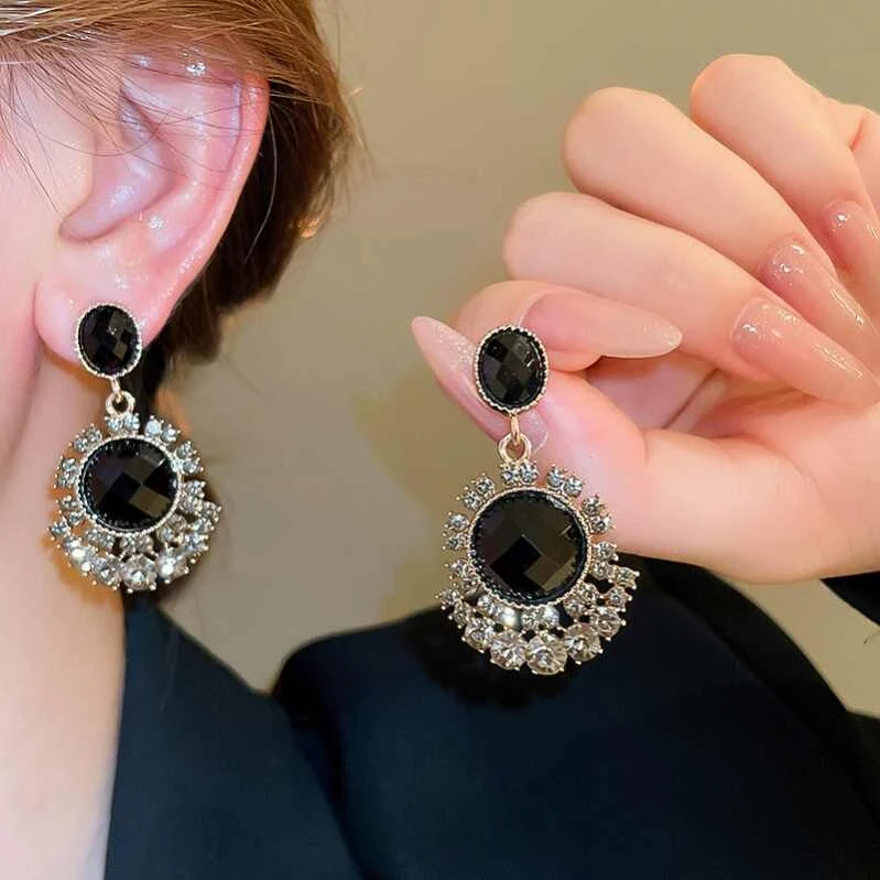 合金耳饰 合金耳饰轻奢冷淡风小众~圆形黑色耳环夸张个性大气耳饰