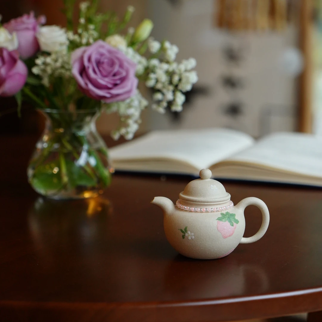 大碗茶器【莓有烦恼·小掇球】宜兴白玉段精工原矿泥绘氛围感110cc