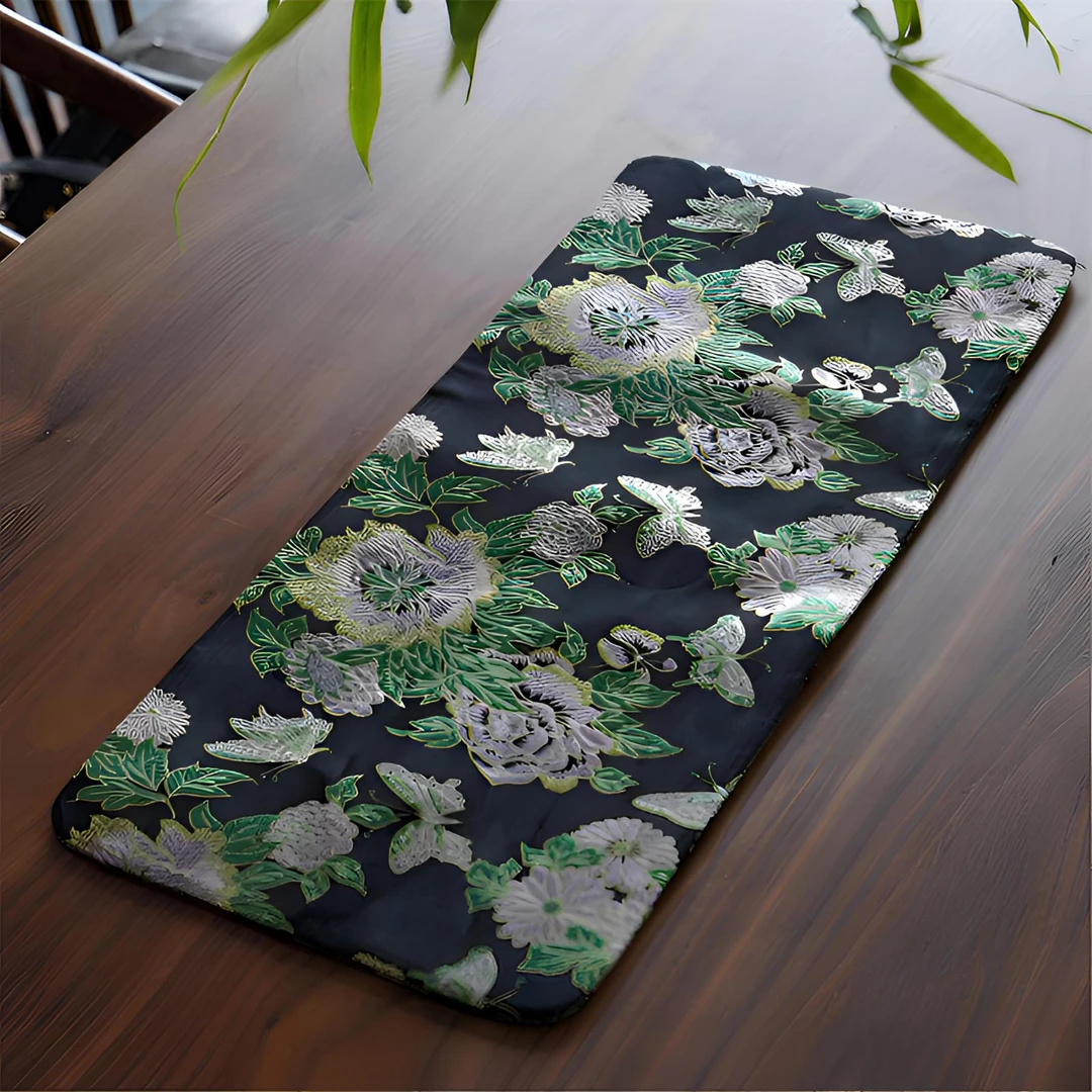 问春风 黑地蝶舞纷飞扇形长方形类西阵织泡茶席黑暗之神60*27cm