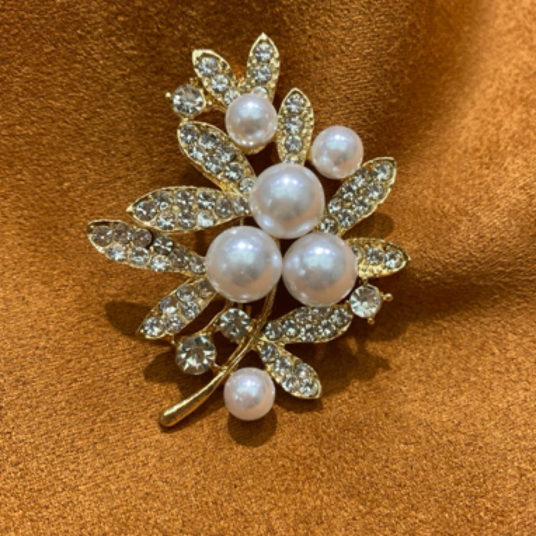 【最后三天】8646轻奢枫叶时尚胸针