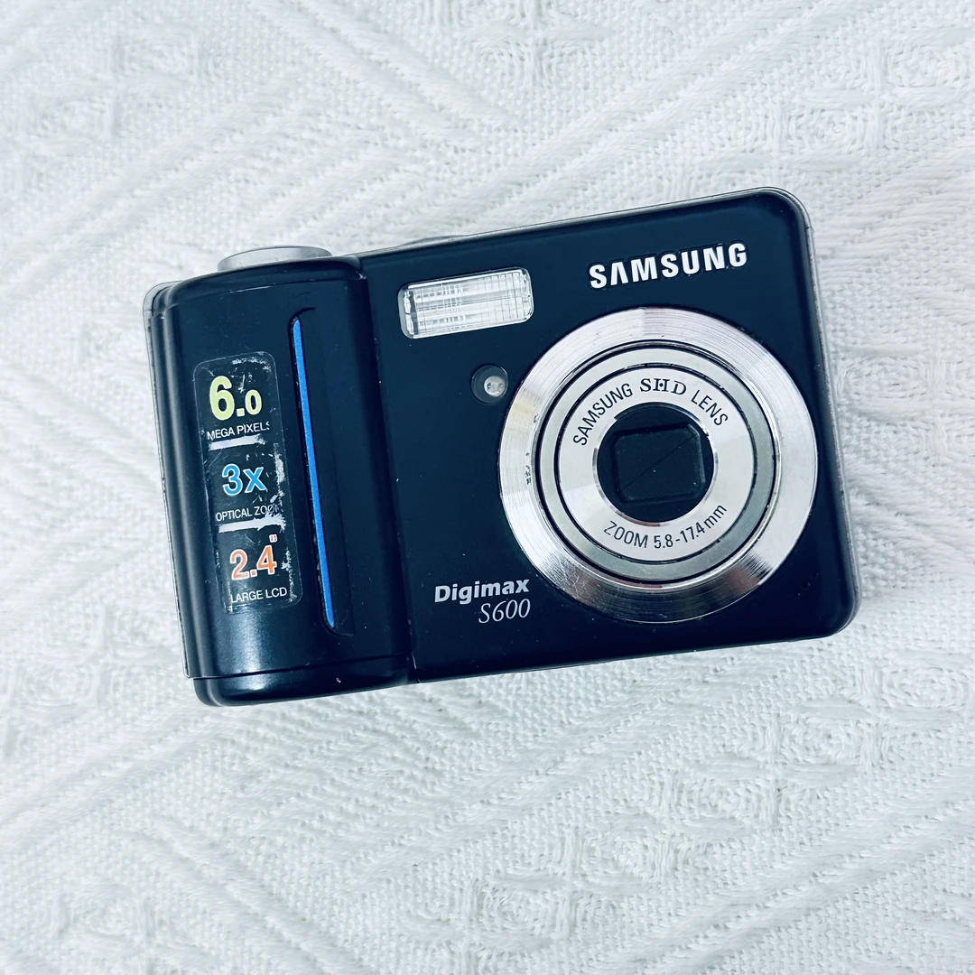 9新 Samsung/三星 s600出片显白有美颜模式福利价五号电池自备