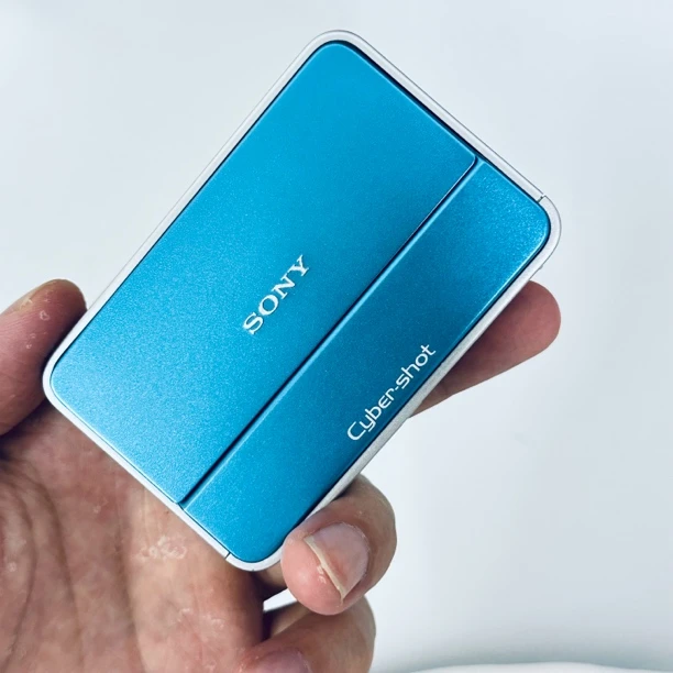 9新 Sony/索尼 t2大福利款高端滑盖触屏可涂鸦色彩感浓郁
