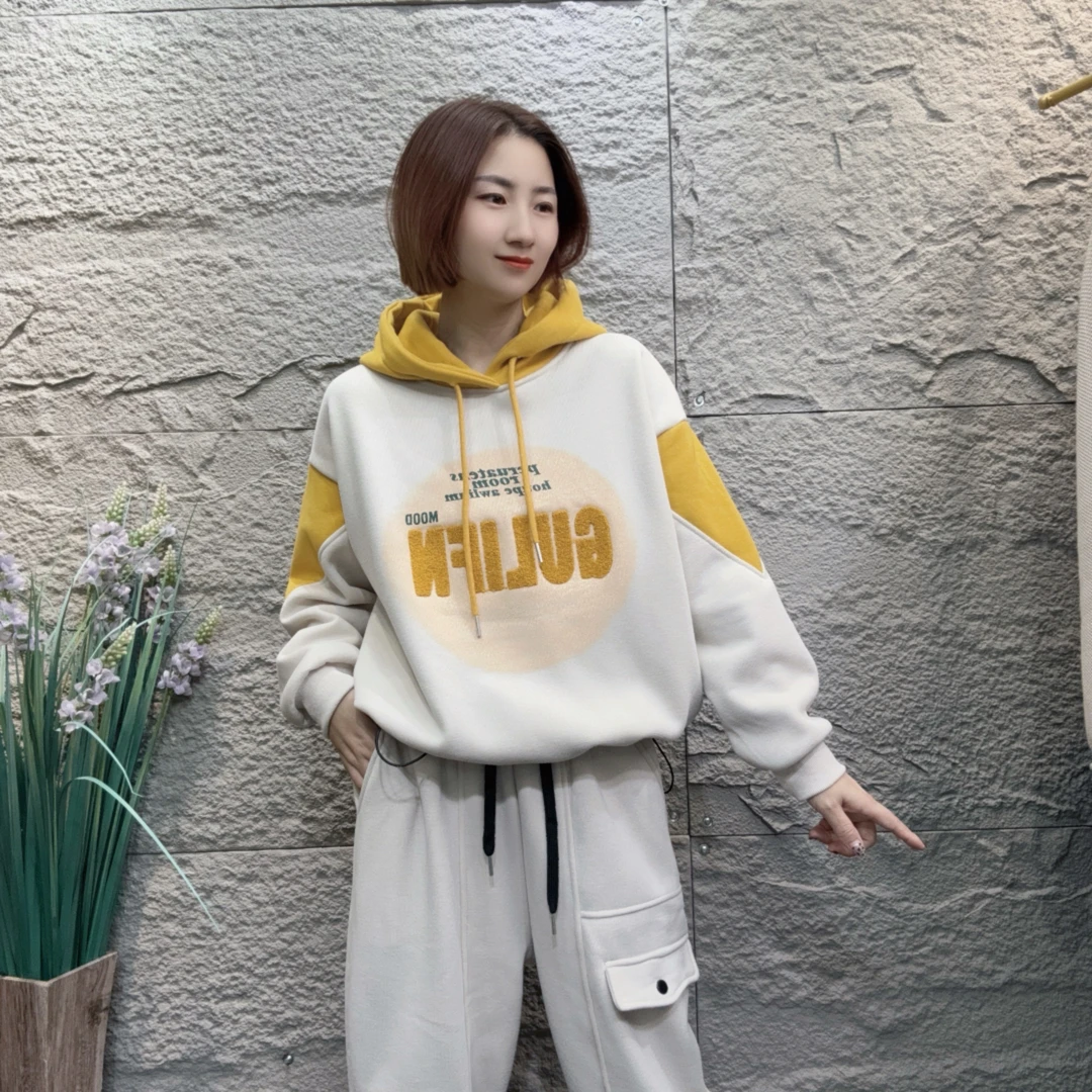 YXR&8136秋冬新款连帽抽绳卫衣女宽松休闲大版2024百搭好看的卫衣