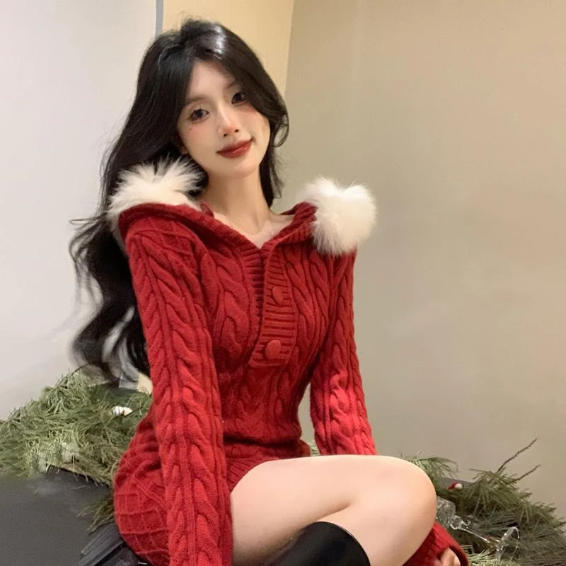 红色毛领连帽针织连衣裙女秋冬圣诞新年战袍内搭毛衣包臀小妈短裙