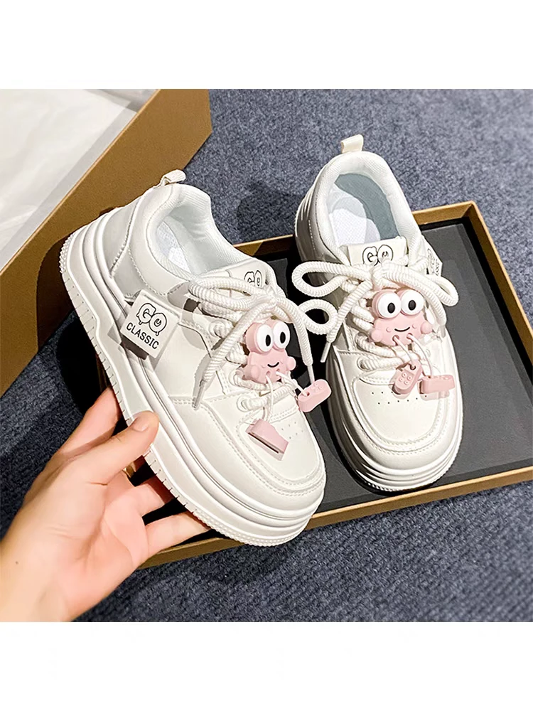 时尚休闲百搭厚底板鞋女2024秋季新款小个子内增高踩屎感小白单鞋