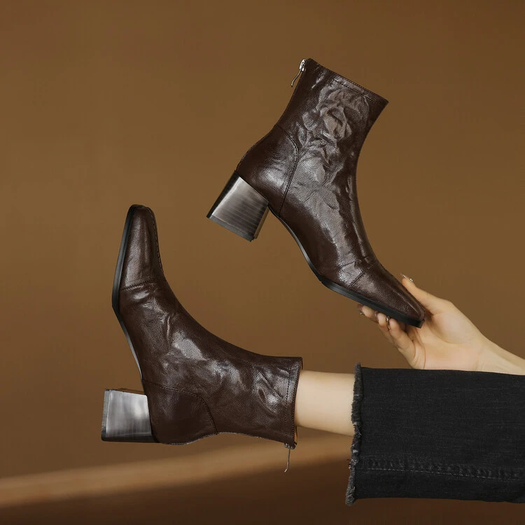 英伦真皮粗跟高跟短靴女春秋新款单靴复古黑色拉链显瘦方头马丁靴